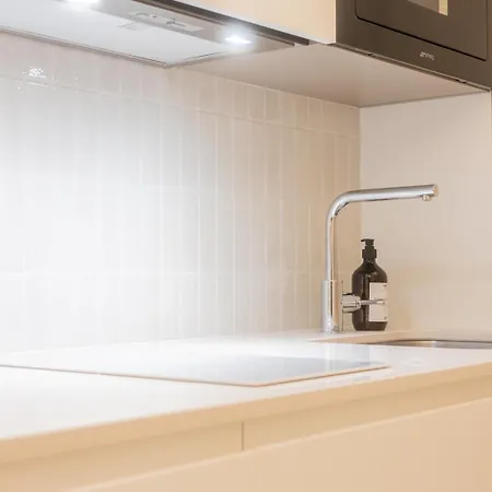 Lejlighed Magnifique Avec Clim & Patio Au Coeur Des Chartrons